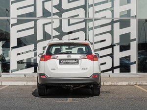 Внедорожник Toyota RAV4 2014 года, 1885000 рублей, Краснодар