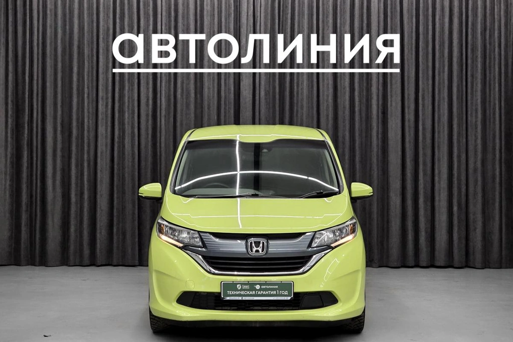 Минивэн Honda Freed 2017 года, 1320000 рублей, Красноярск