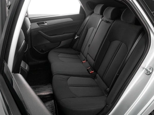 Седан Hyundai Sonata 2019 года, 1749000 рублей, Тюмень