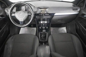 Хетчбэк Opel Astra GTC 2008 года, 769000 рублей, Кемерово