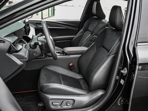 Седан Toyota Camry 2025 года, 4699000 рублей, Кирилловка