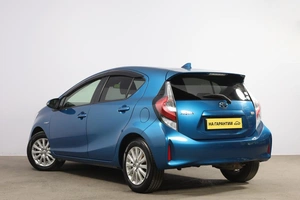 Хетчбэк Toyota Aqua 2018 года, 1449000 рублей, Новосибирск