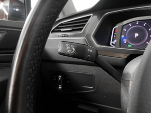 Внедорожник Volkswagen Tiguan 2019 года, 2325000 рублей, Казань