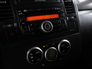 Хетчбэк Nissan Tiida 2010 года, 598000 рублей, Минеральные Воды