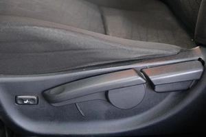 Седан Toyota Avensis 2009 года, 999000 рублей, Омск