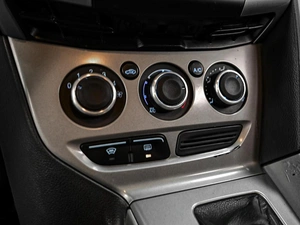 Хетчбэк Ford Focus 2013 года, 799000 рублей, Ставрополь