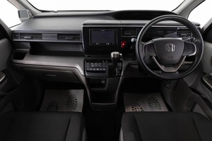 Минивэн Honda Stepwgn 2017 года, 1799000 рублей, Красноярск