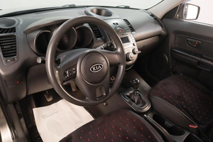 Хетчбэк Kia Soul 2010 года, 739000 рублей, Челябинск
