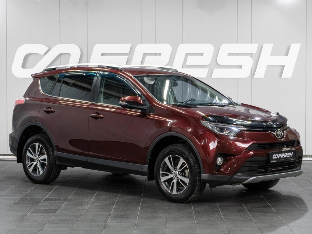 Внедорожник Toyota RAV4 2018 года, 2619000 рублей, Сургут