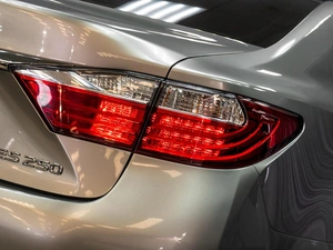 Седан Lexus ES 2015 года, 2078000 рублей, Тюмень