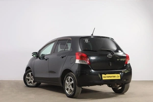 Хетчбэк Toyota Vitz 2008 года, 699000 рублей, Новосибирск