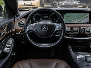 Седан Mercedes-benz Maybach S-класс 2017 года, 4199000 рублей, Большой Сочи