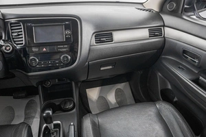 Внедорожник Mitsubishi Outlander 2014 года, 1799000 рублей, Барнаул