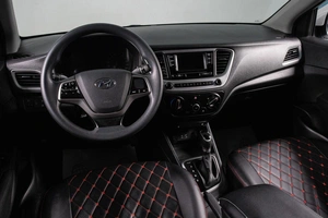 Седан Hyundai Solaris 2018 года, 1329000 рублей, Сургут