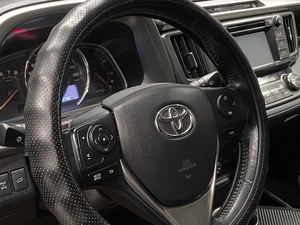 Внедорожник Toyota RAV4 2015 года, 1790000 рублей, Красноярск