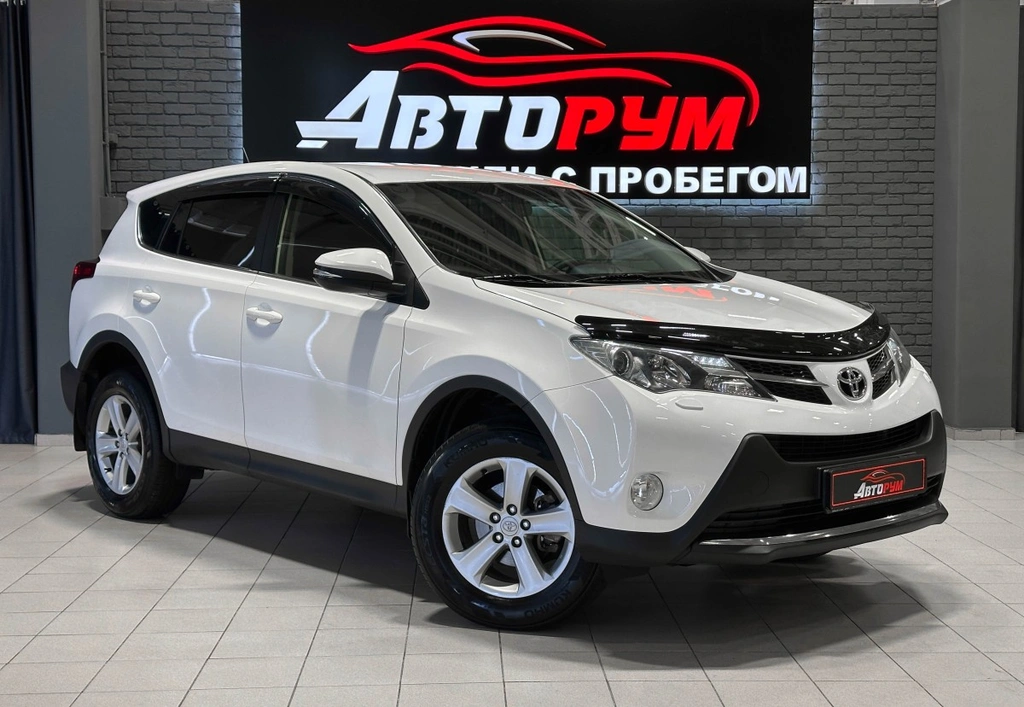 Внедорожник Toyota RAV4 2013 года, 1850000 рублей, Красноярск