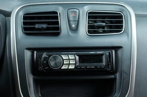 Седан Renault Logan 2014 года, 589000 рублей, Челябинск