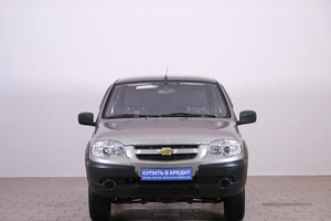 Внедорожник Chevrolet Niva 2015 года, 899000 рублей, Омск