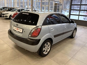 Хэтчбек 4 дв. Kia Rio 2008 года, 520000 рублей, Орёл