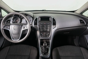 Хетчбэк Opel Astra GTC 2012 года, 799000 рублей, Пермь
