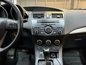 Седан Mazda 3 2012 года, 947000 рублей, Красноярск