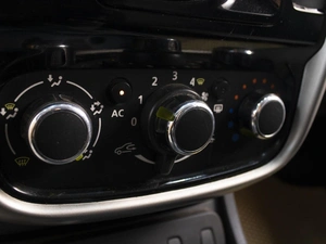 Внедорожник Renault Duster 2014 года, 850000 рублей, Омск