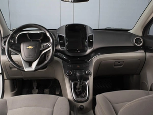 Минивэн Chevrolet Orlando 2012 года, 970000 рублей, Омск