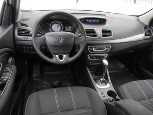 Седан Renault Fluence 2015 года, 859000 рублей, Волгоград