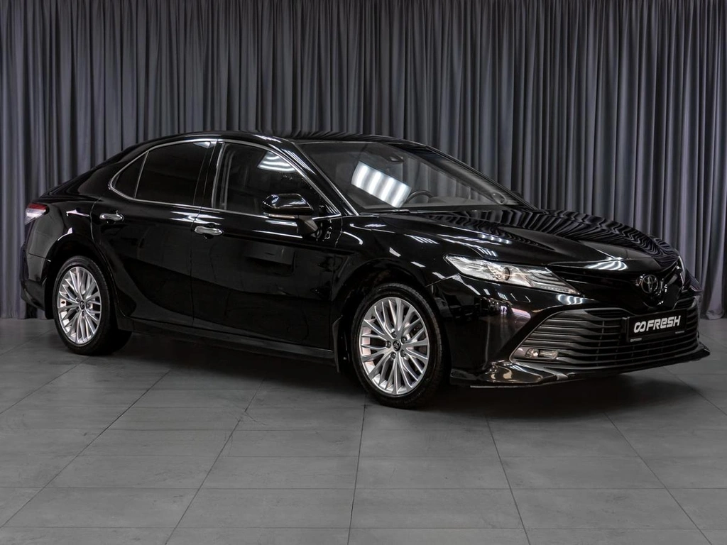 Седан Toyota Camry 2019 года, 2699000 рублей, Тюмень