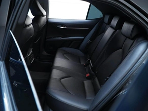 Седан Toyota Camry 2021 года, 2988888 рублей, Москва