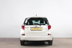 Хетчбэк Toyota Ractis 2013 года, 1099000 рублей, Новосибирск