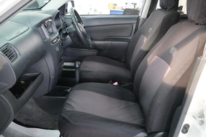 Универсал Toyota Succeed 2008 года, 689000 рублей, Омск