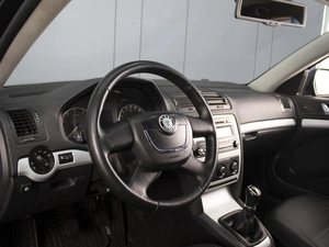 Лифтбек Skoda Octavia 2011 года, 560000 рублей, Омск