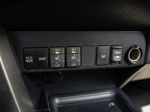 Внедорожник Toyota RAV4 2013 года, 2199000 рублей, Краснодар