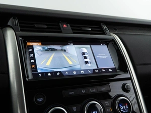 Внедорожник Land Rover Discovery 2017 года, 4738888 рублей, Москва