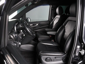 Минивэн Mercedes-benz V-класс 2018 года, 6590000 рублей, Красный Пахарь