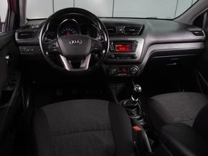 Седан Kia Rio 2013 года, 849000 рублей, Воронеж