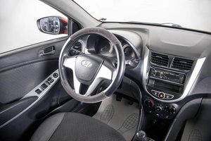 Хетчбэк Hyundai Solaris 2012 года, 649000 рублей, Пермь