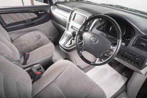 Минивэн Toyota Alphard 2006 года, 1999000 рублей, Томск