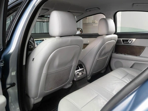 Седан Jaguar XF 2013 года, 1384000 рублей, Тюмень