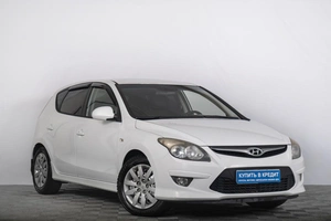 Хетчбэк Hyundai i30 2010 года, 799000 рублей, Томск