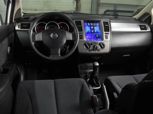 Седан Nissan Tiida 2013 года, 799000 рублей, Воронеж