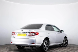 Седан Toyota Corolla 2011 года, 989000 рублей, Пермь