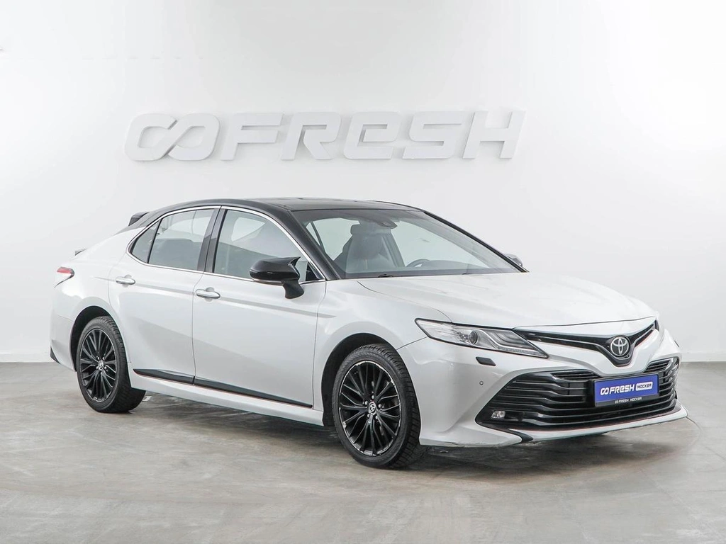 Седан Toyota Camry 2020 года, 3010111 рублей, Москва