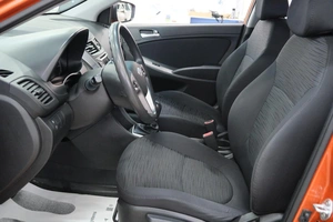 Хетчбэк Hyundai Solaris 2015 года, 949000 рублей, Омск