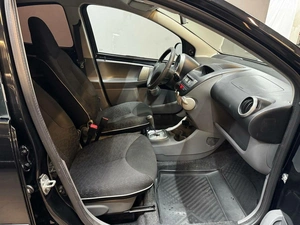 Хетчбэк Peugeot 107 2010 года, 497000 рублей, Красноярск