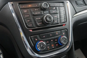 Внедорожник Opel Mokka 2012 года, 919000 рублей, Красноярск