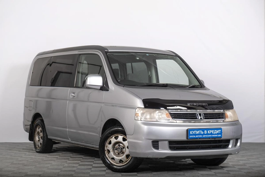 Минивэн Honda Stepwgn 2004 года, 749000 рублей, Томск