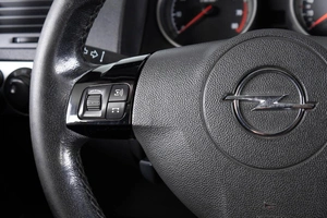 Хетчбэк Opel Astra 2008 года, 409000 рублей, Пермь