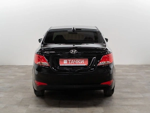 Седан Hyundai Solaris 2016 года, 1150000 рублей, Красноярск